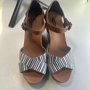 Dr. Scholl's Brown and White Striped Wedges